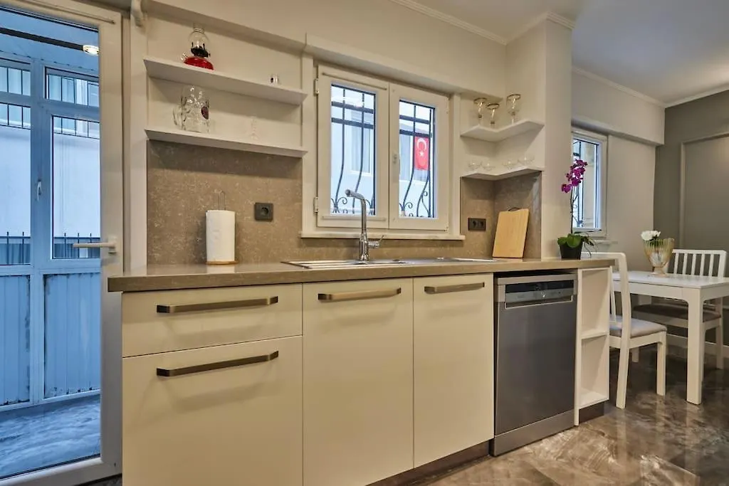 Stunning Apartment In Bebek - Manolya8 Istanbul