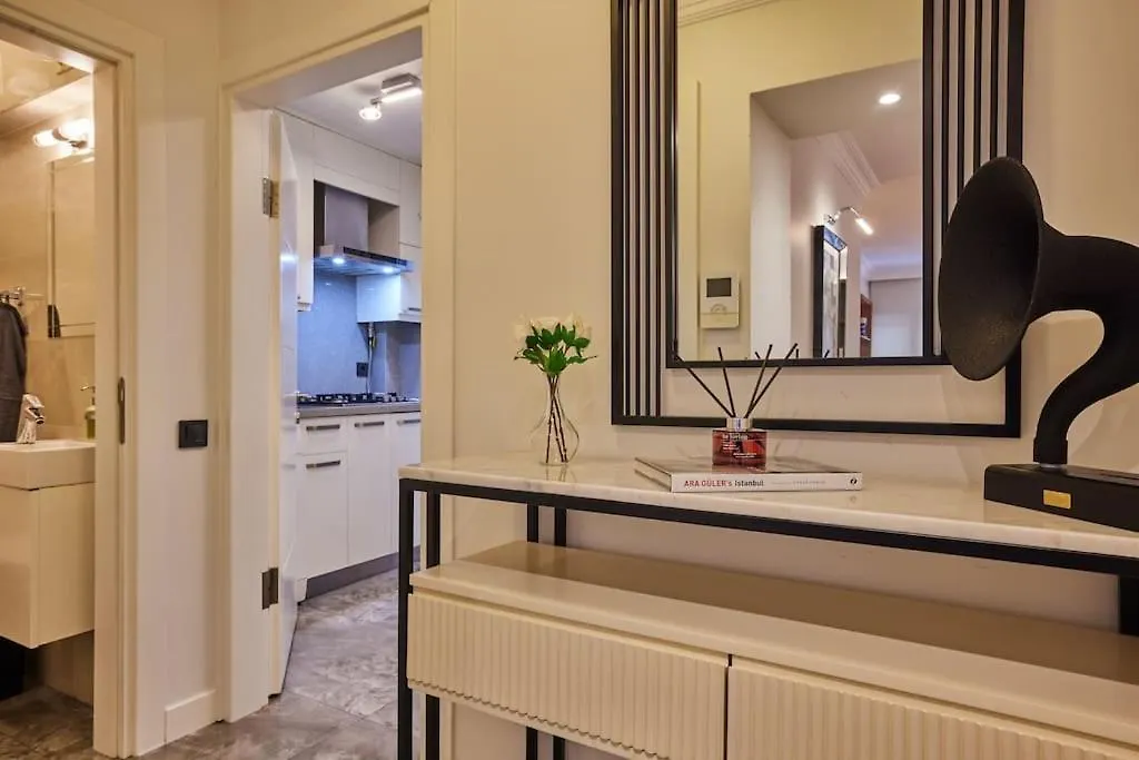 Stunning Apartment In Bebek - Manolya8 Istanbul